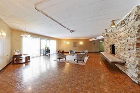 Tiny photo for 5540 Walnut Avenue #6B, Downers Grove, IL 60515 (MLS # 12514240)