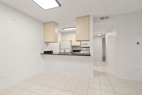 Tiny photo for 5003 W 135th Street #1, Crestwood, IL 60418 (MLS # 12581645)