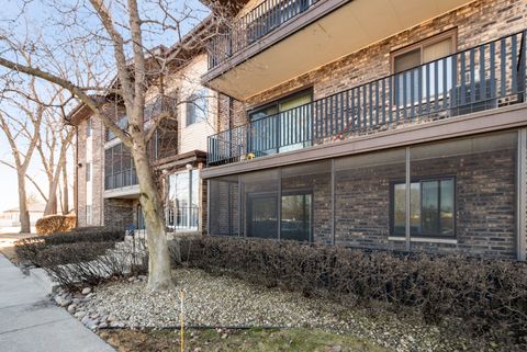 Tiny photo for 5003 W 135th Street #1, Crestwood, IL 60418 (MLS # 12581645)