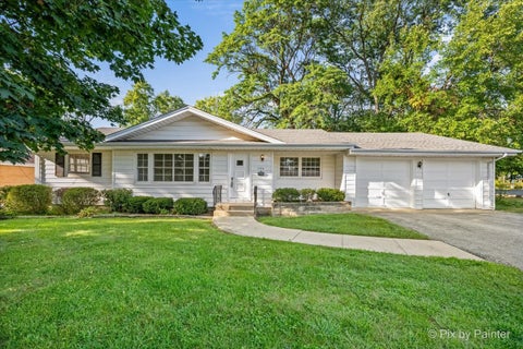Photo of 206 E Woodworth Place, Roselle, IL 60172 (MLS # 12728289)