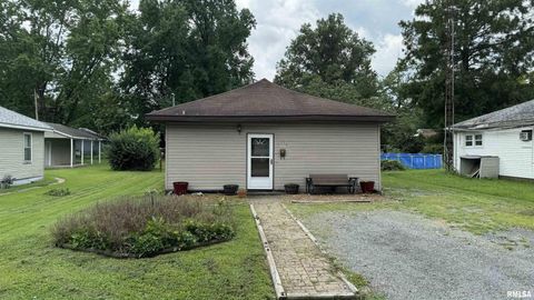 Photo of 1208 E 5TH Street, West Frankfort, IL 62896 (MLS # EB454435)