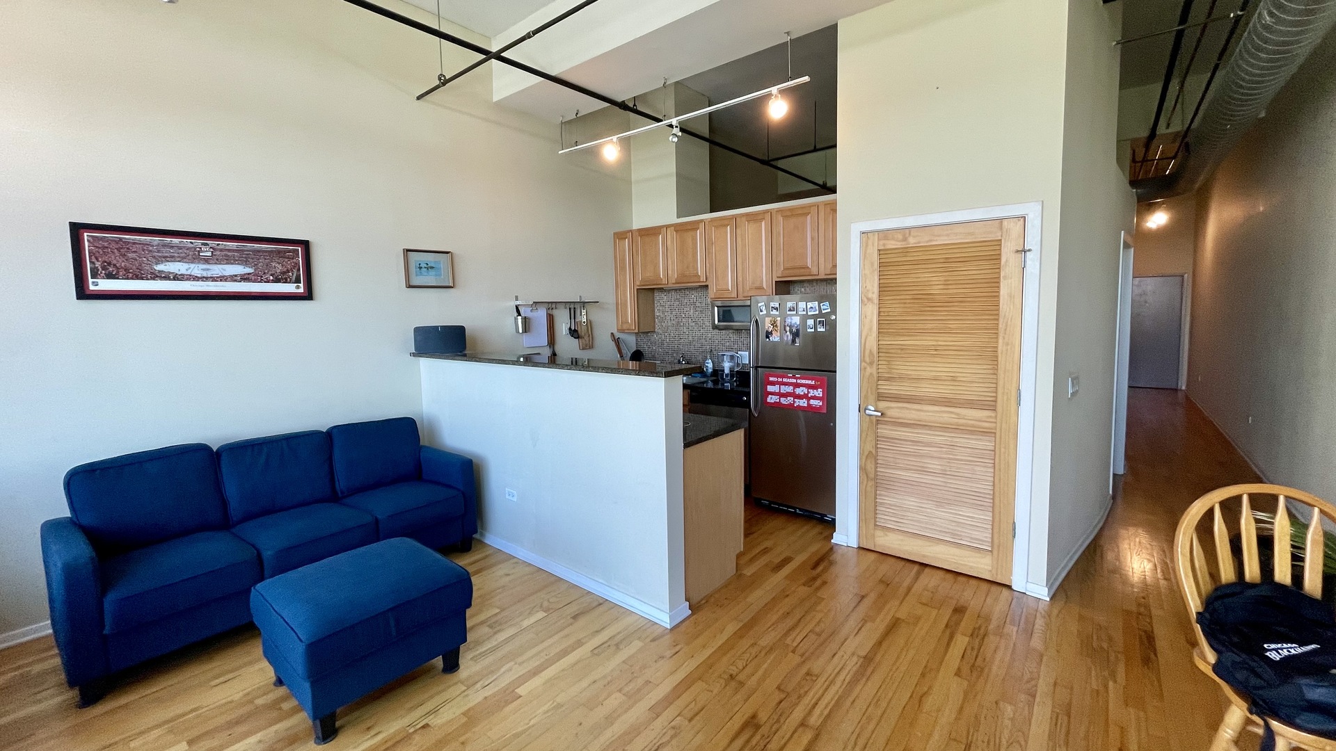 1645 W Ogden Avenue 818