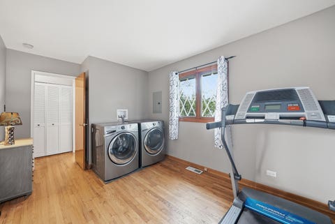 Tiny photo for 7036 Oxford Street, Bridgeview, IL 60455 (MLS # 12688852)