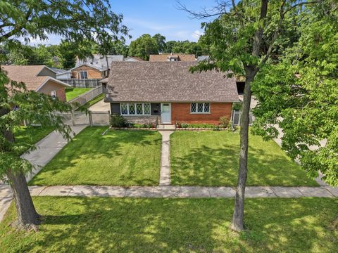 Photo of 7036 Oxford Street, Bridgeview, IL 60455 (MLS # 12688852)
