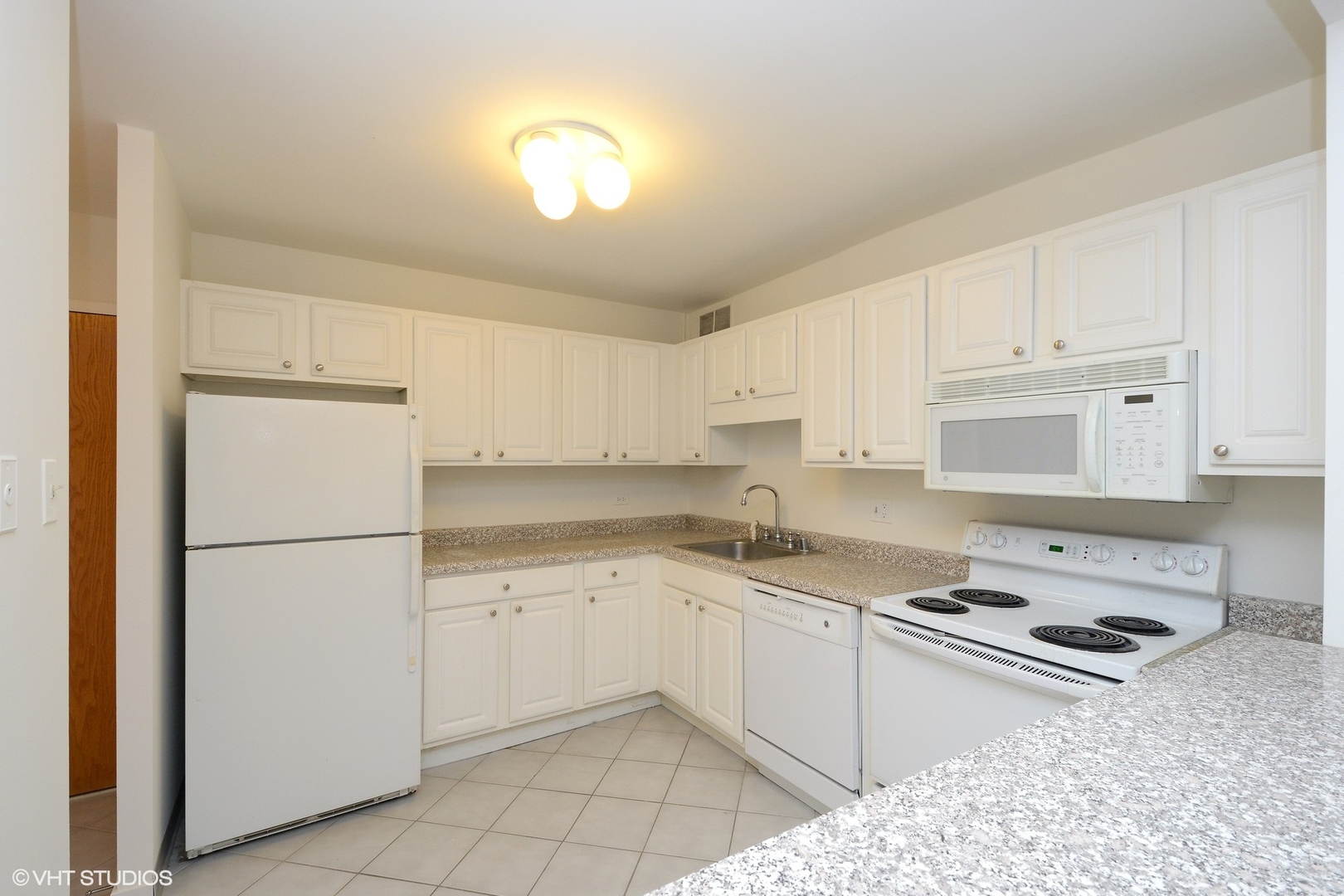 211 E Ohio Street 804