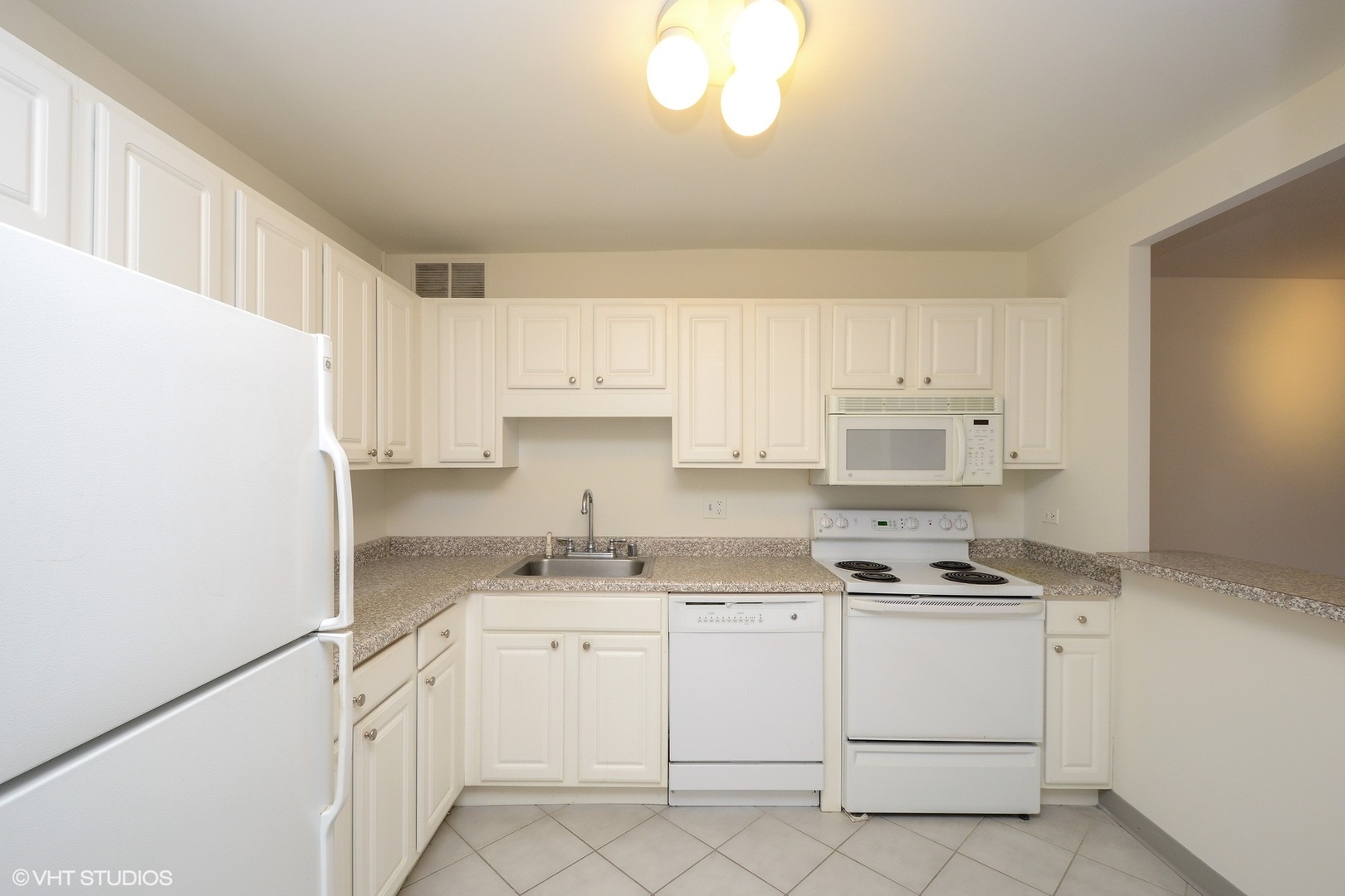 211 E Ohio Street 804