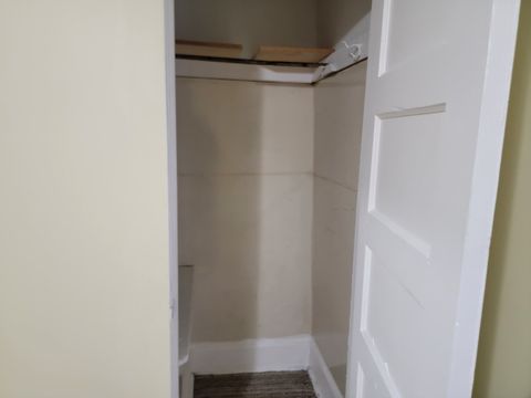 Tiny photo for 406 E Oakland Avenue, Bloomington, IL 61701 (MLS # 12524898)