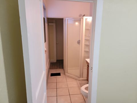 Tiny photo for 406 E Oakland Avenue, Bloomington, IL 61701 (MLS # 12524898)