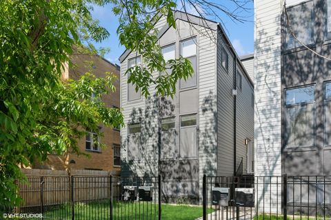 2138 N Sawyer Avenue 2 Chicago IL 60647