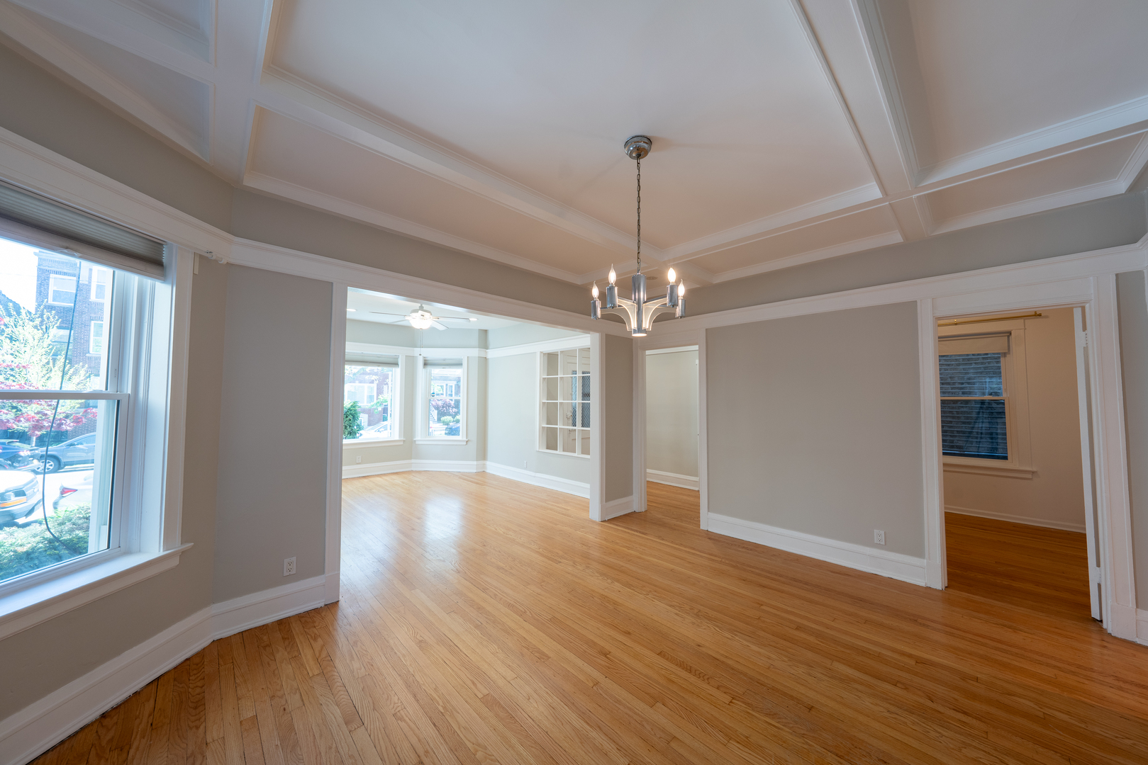 1460 W Foster Avenue 1