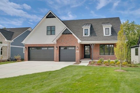 Photo of 6210 Clarendon Hills (Lot 2) Road, Willowbrook, IL 60527 (MLS # 12754754)