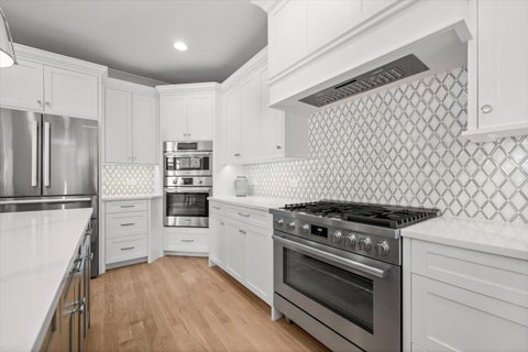 Tiny photo for 6210 Clarendon Hills (Lot 2) Road, Willowbrook, IL 60527 (MLS # 12754754)