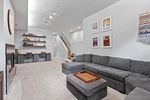 Tiny photo for 1410 N HOYNE Avenue #1A, Chicago, IL 60622 (MLS # 12477753)