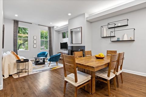 Tiny photo for 1410 N HOYNE Avenue #1A, Chicago, IL 60622 (MLS # 12477753)