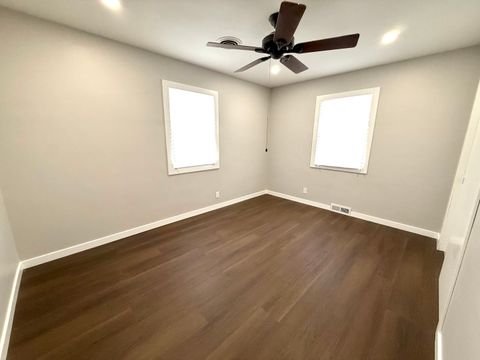 Tiny photo for 215 N Ohio Street, Aurora, IL 60505 (MLS # 12619287)