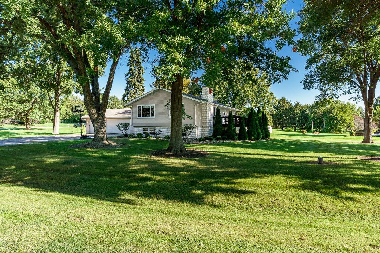 1602 PLAZA Drive