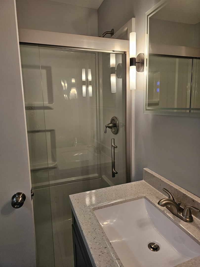 922 Old Willow Road 208