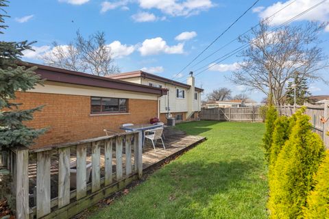 Tiny photo for 2345 Boeger Avenue, Westchester, IL 60154 (MLS # 12610531)