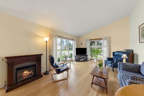 Tiny photo for 2345 Boeger Avenue, Westchester, IL 60154 (MLS # 12610531)