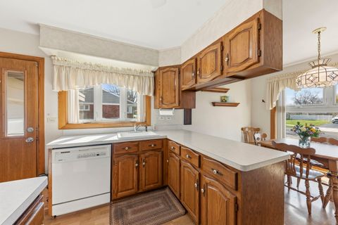 Tiny photo for 2345 Boeger Avenue, Westchester, IL 60154 (MLS # 12610531)