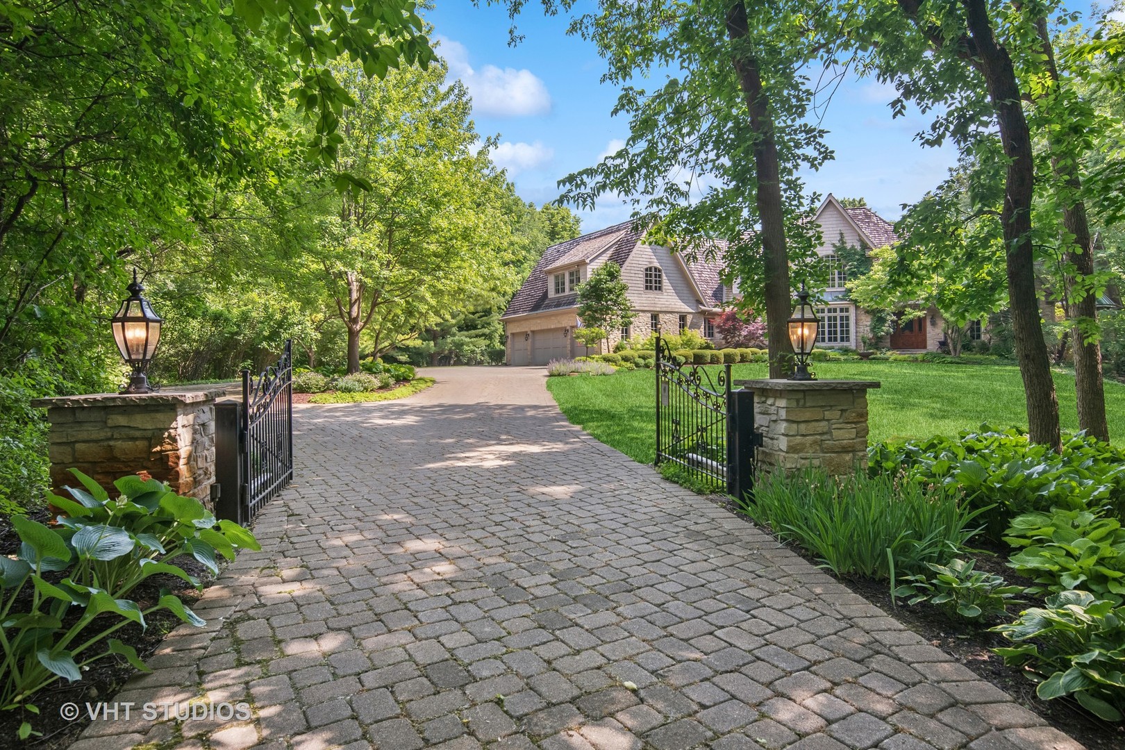 33W551 Hub Road