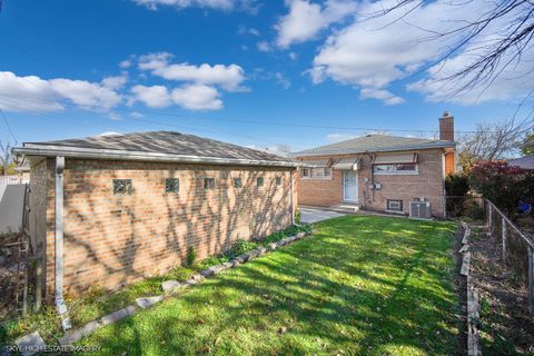Tiny photo for 7938 S Komensky Avenue, Chicago, IL 60652 (MLS # 12514218)