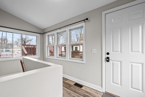 Tiny photo for 113 Gladys Avenue, Fox River Grove, IL 60021 (MLS # 12595512)