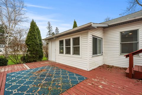 Tiny photo for 113 Gladys Avenue, Fox River Grove, IL 60021 (MLS # 12595512)