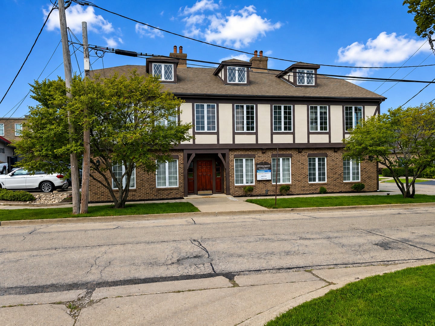 50 Ela Street