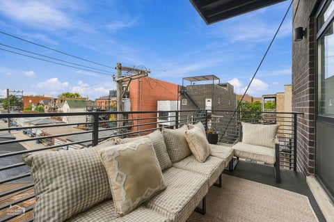 Tiny photo for 1838 N Western Avenue #303, Chicago, IL 60647 (MLS # 12761050)