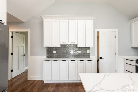 Tiny photo for 8650 Lockwood Avenue, Burbank, IL 60459 (MLS # 12510754)