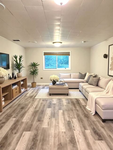 Tiny photo for 15659 Dante Drive, South Holland, IL 60473 (MLS # 12446832)