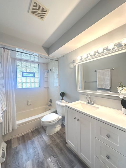 Tiny photo for 15659 Dante Drive, South Holland, IL 60473 (MLS # 12446832)