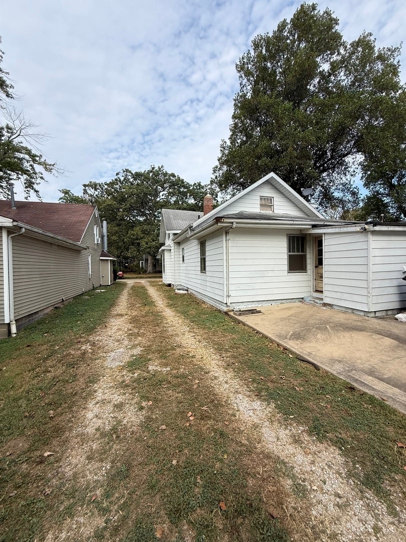 408 N 1st Street