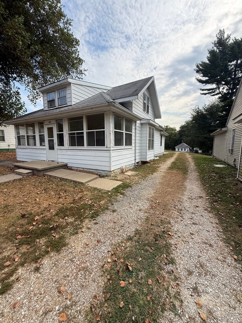 408 N 1st Street