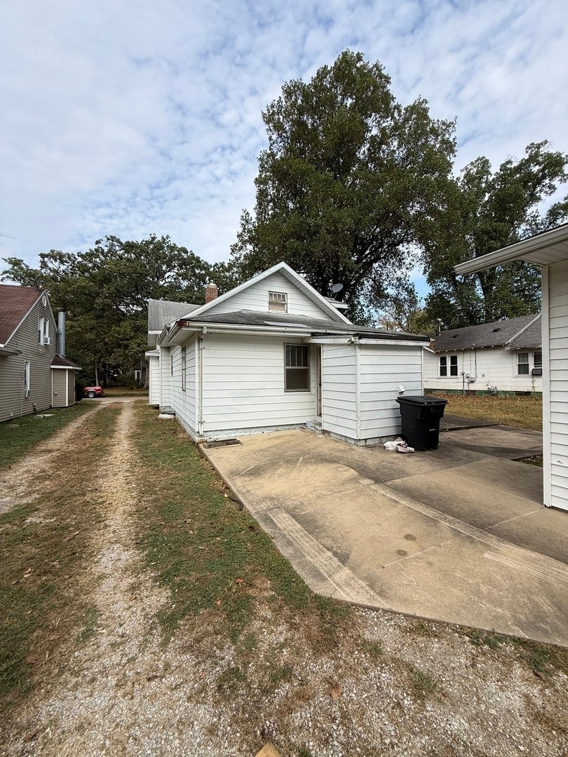 408 N 1st Street