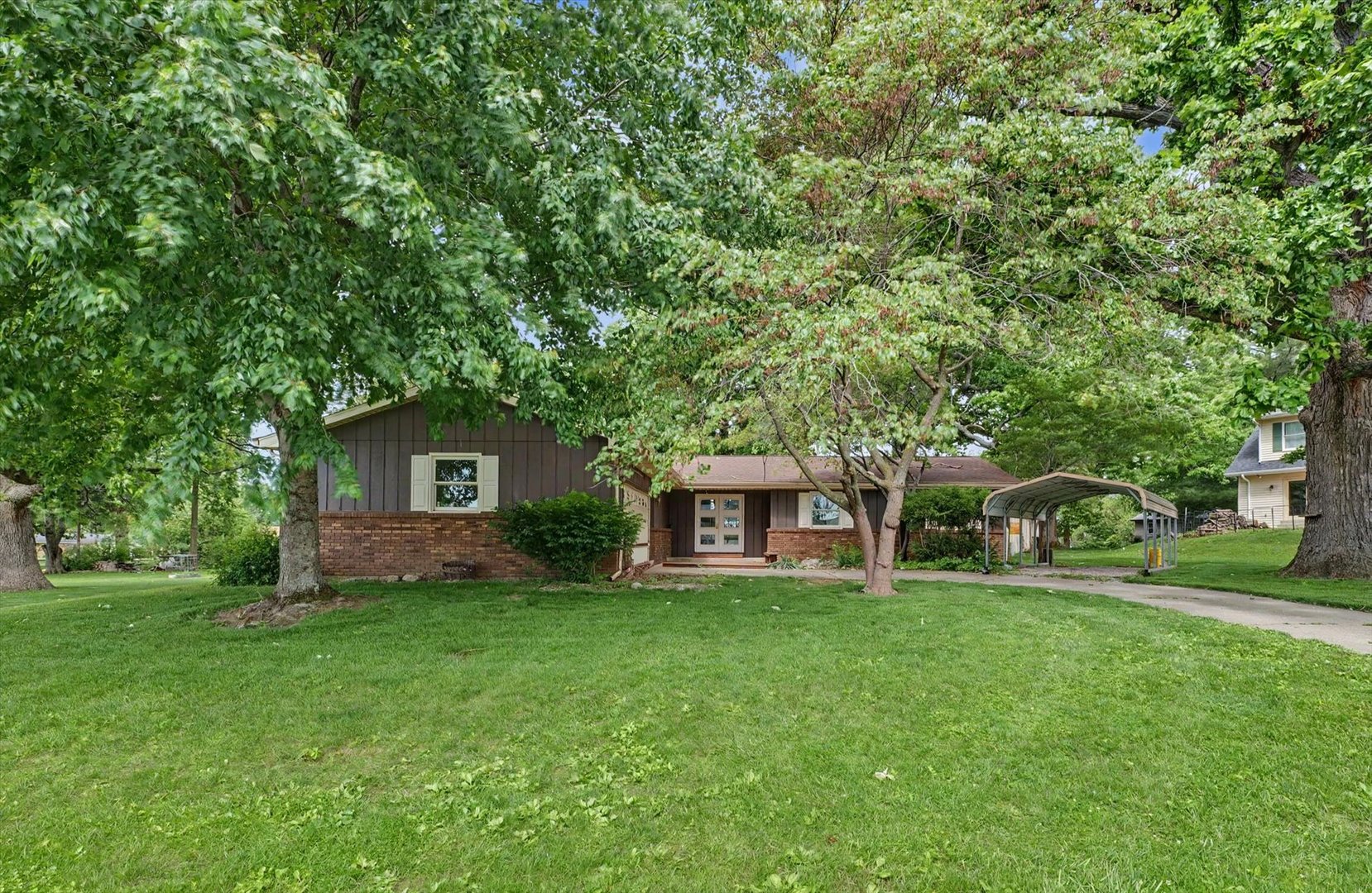 9 Dunlap Woods