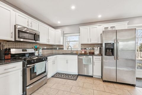 Tiny photo for 2N049 Diane Avenue, Glen Ellyn, IL 60137 (MLS # 12582341)