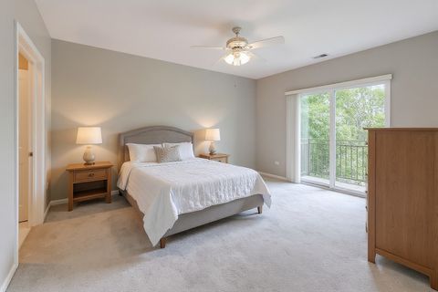 Tiny photo for 20 Trafalgar Square #203, Lincolnshire, IL 60069 (MLS # 12461408)