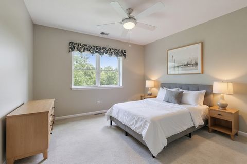 Tiny photo for 20 Trafalgar Square #203, Lincolnshire, IL 60069 (MLS # 12461408)