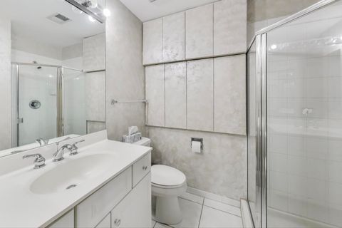 Tiny photo for 20 Trafalgar Square #203, Lincolnshire, IL 60069 (MLS # 12461408)