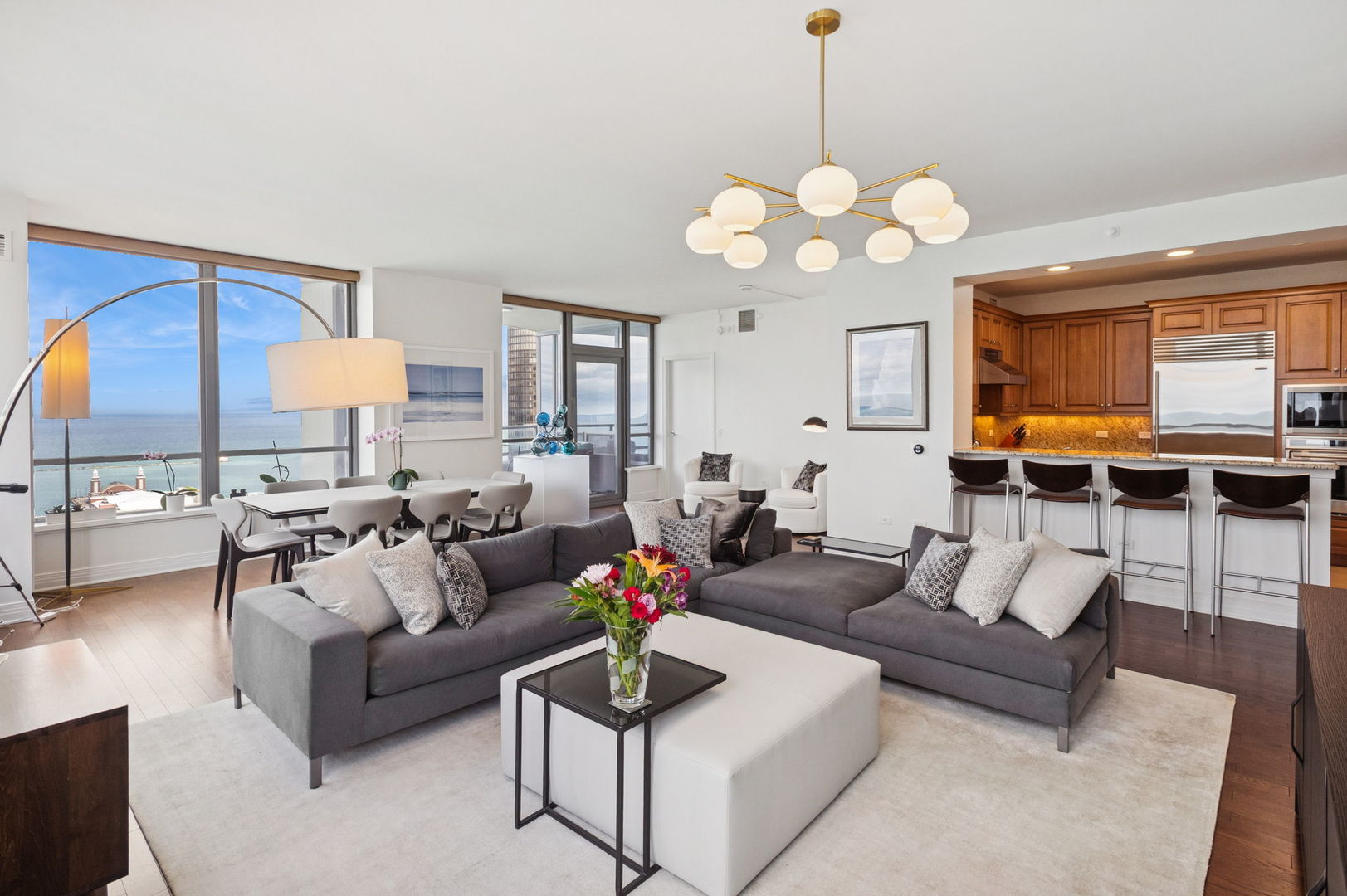 600 N Lake Shore Drive 4211