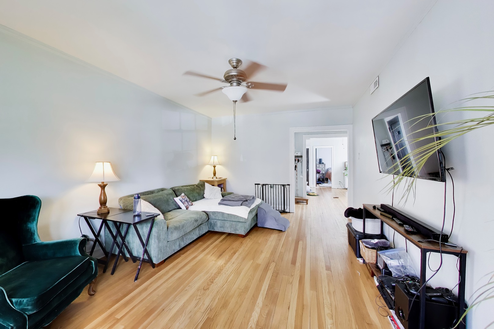 4015 N Mozart Street