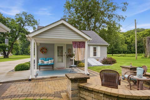 Tiny photo for 403 15th Street, Rapids City, IL 61278 (MLS # 12731642)