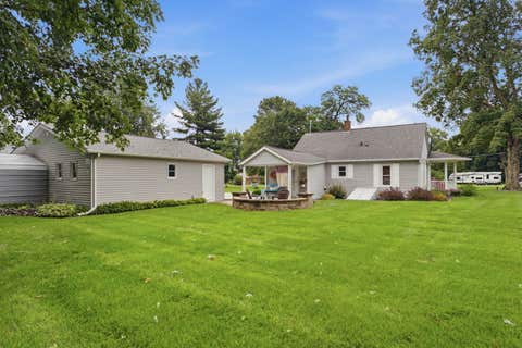 Tiny photo for 403 15th Street, Rapids City, IL 61278 (MLS # 12731642)