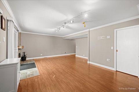 Tiny photo for 215 Lakeshore Lane, Bloomingdale, IL 60108 (MLS # 12558694)