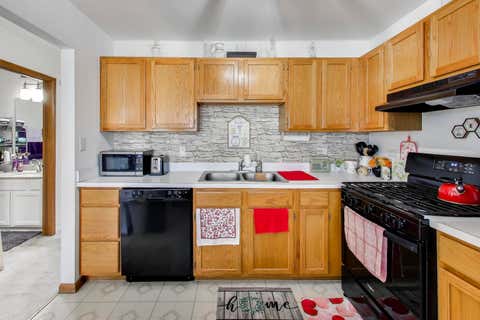 Tiny photo for 29 N Macgillis Drive #23-3, Round Lake, IL 60073 (MLS # 12661541)