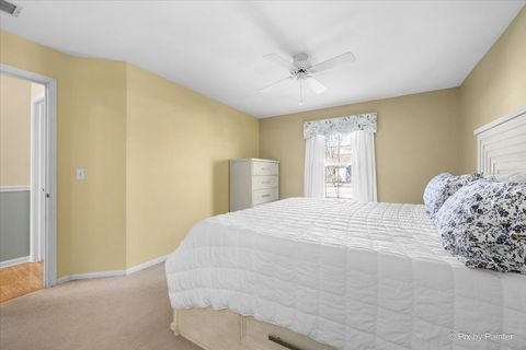 Tiny photo for 385 Woodview Circle #B, Elgin, IL 60120 (MLS # 12565156)