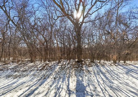 Tiny photo for 385 Woodview Circle #B, Elgin, IL 60120 (MLS # 12565156)