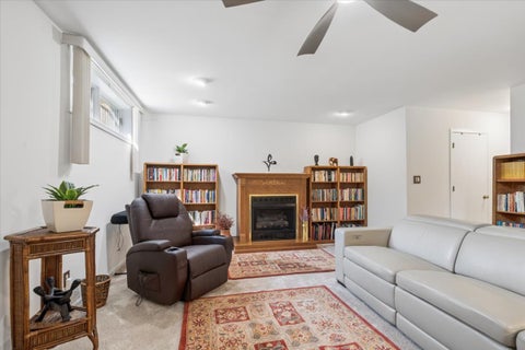 Tiny photo for 4538 S Saint Lawrence Avenue, Chicago, IL 60653 (MLS # 12674101)